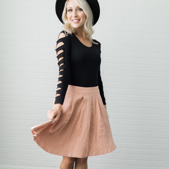 Dusty rose high-waisted skirt - Picture 4 of 5